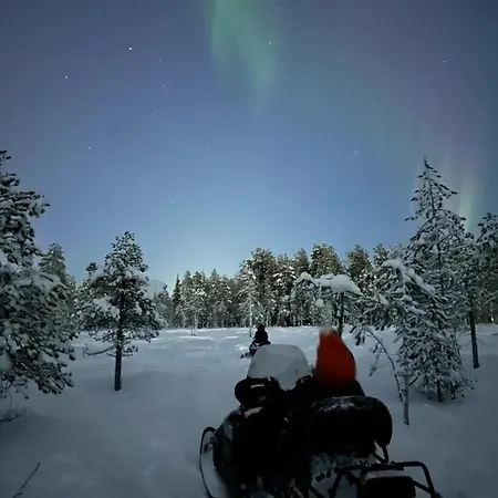 Elves Wagon Lodge *