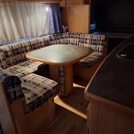 Elves Wagon Lodge Rovaniemi