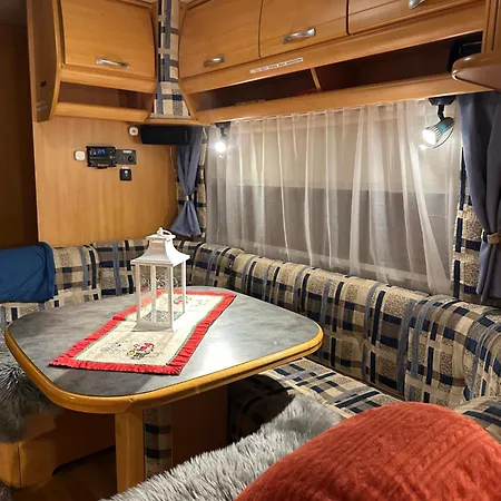 Elves Wagon Lodge Ροβανιέμι